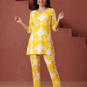 Floral Printed Straight Kurta & Trousers Sets