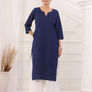 Women Keyhole Solid Staright Three Fourth Sleeve Pure Cotton Kurta