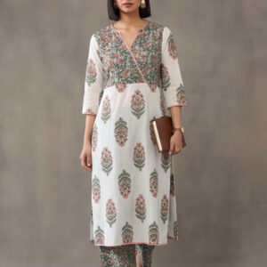 Women Off-White & Pink Printed Straight Kurta