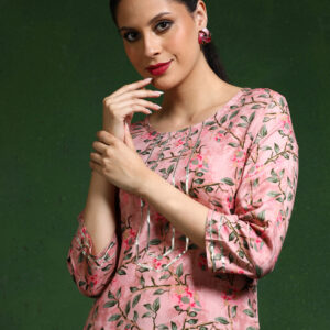 Floral Embroidered Straight Kurta