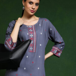 Floral Embroidered Straight Kurta